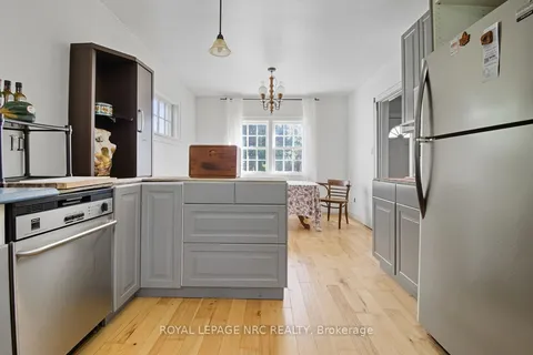 299 First Avenue, ON L3C 1Z1