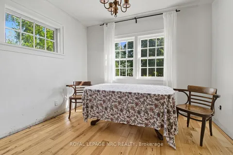 299 First Avenue, ON L3C 1Z1