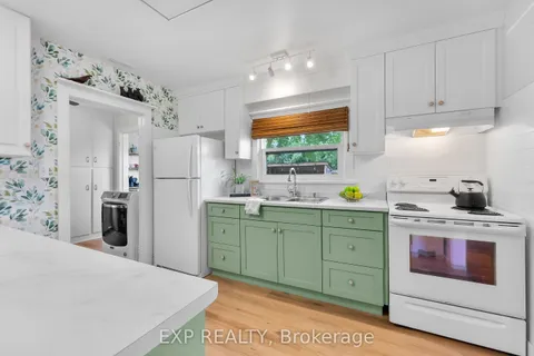 176 IDYLEWYLDE Street, ON L2A 2L6