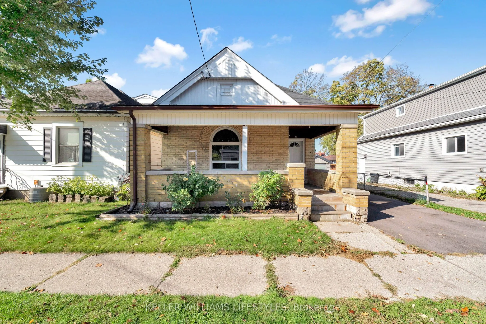 93 Dillabough Street, ON N5Z 2B9