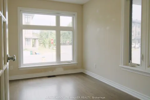 135 Wild Senna Way, ON K2J 5Z7