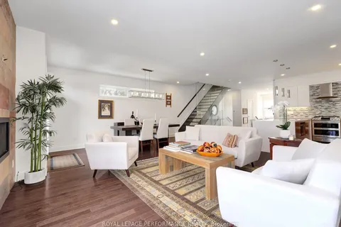 2183 Deschenes Street, ON K2B 6N2