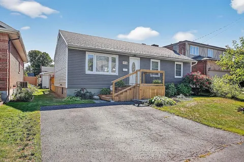 1914 Rosebella Avenue, ON K1T 1G7