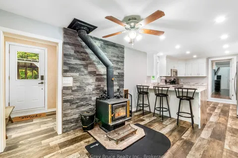 217 Kings Crescent, ON N0H 2T0