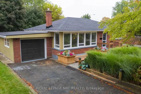 42 Linwood Drive, ON L3C 2B6