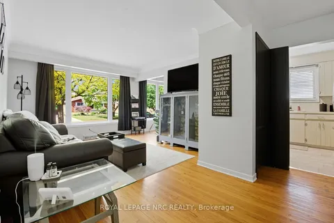 243 Gross Avenue, ON L3C 2V1