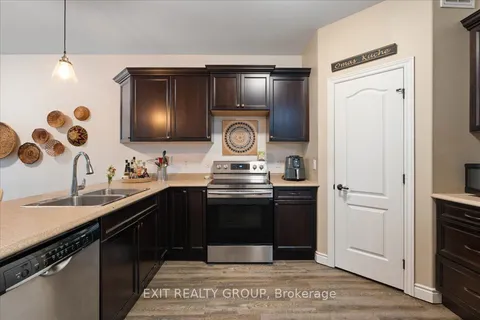 35 Ledgerock Court, ON K8R 0A1