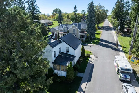 2 Bridge Street, ON K0K 3G0