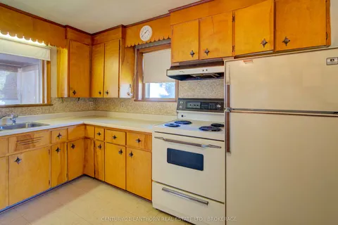 2 Bridge Street, ON K0K 3G0