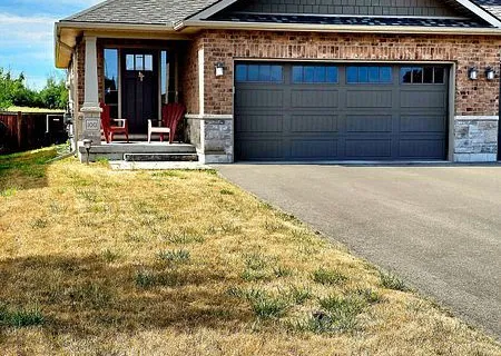 100 Spruce Gardens Court, ON K8N 0B5