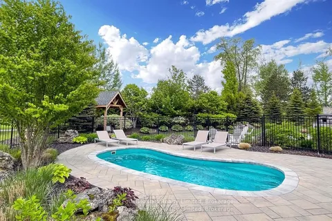 111 Crestview Court, ON L9Y 0Z4