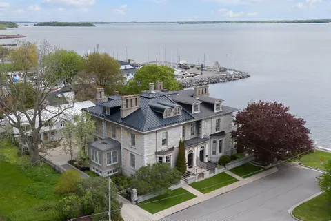 3 Emily Street, ON K7L 2W2