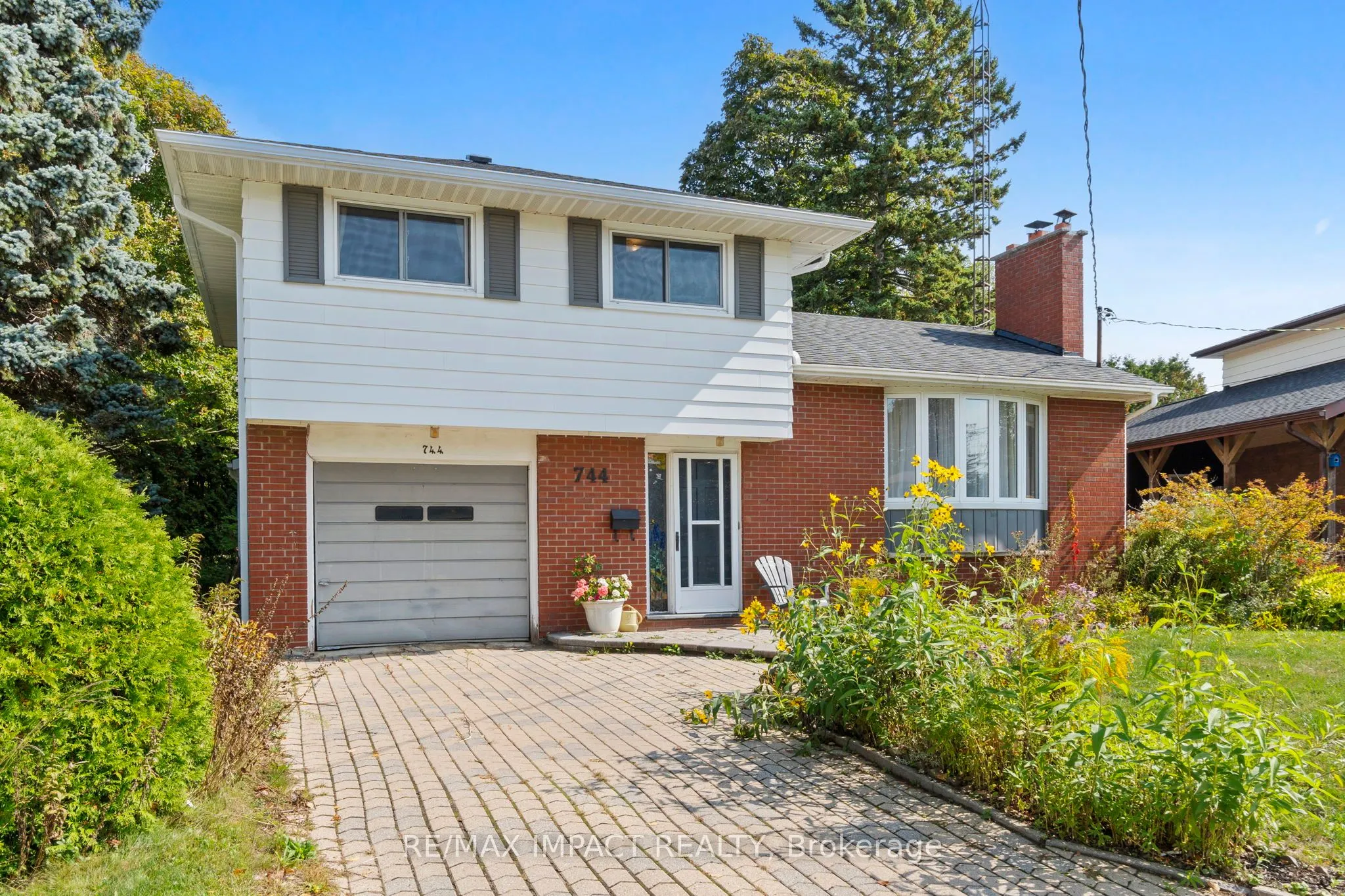 744 Spragge Crescent, ON K9A 2T5