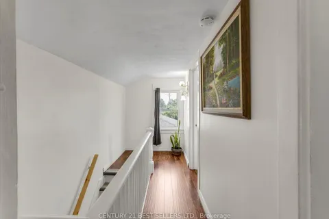 39 Carlton Street, ON L2R 1P7