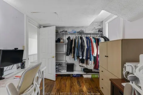 39 Carlton Street, ON L2R 1P7