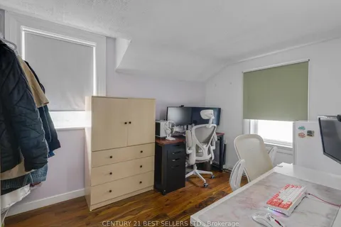 39 Carlton Street, ON L2R 1P7