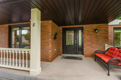 8 Steflar Street, ON L0S 1E4