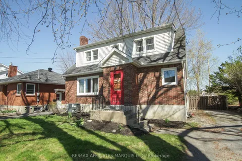 7 Old Orchard Avenue, ON K6H 2H1