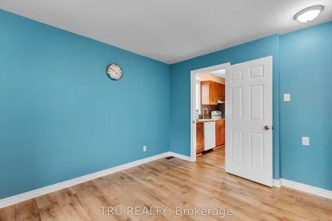 715 Mooneys Bay Place, ON K1V 8W4