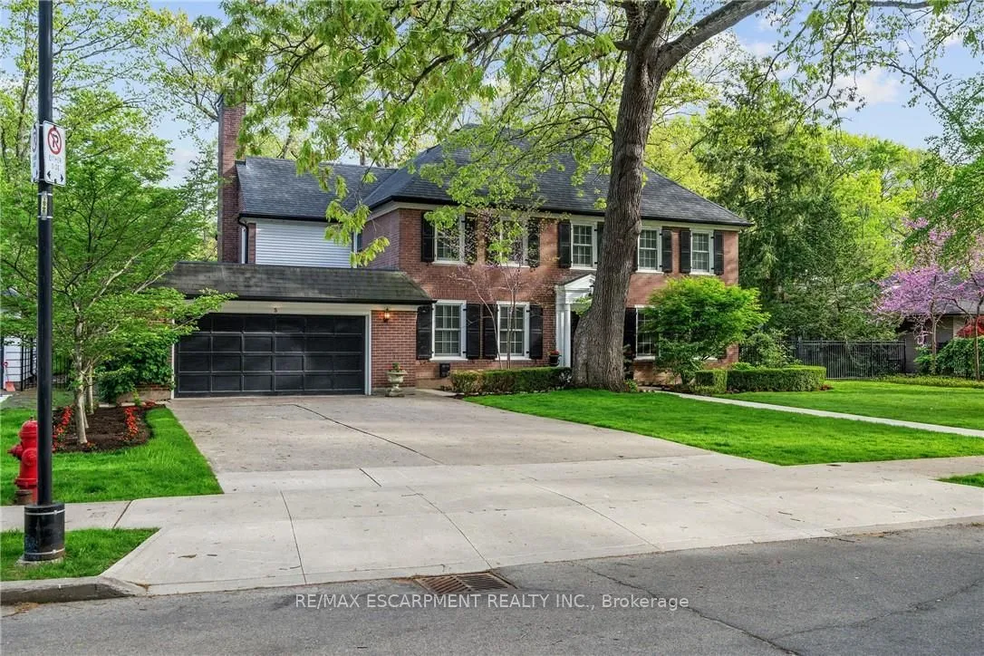 5 Mayfair Place, Hamilton, ON L8S 4E9