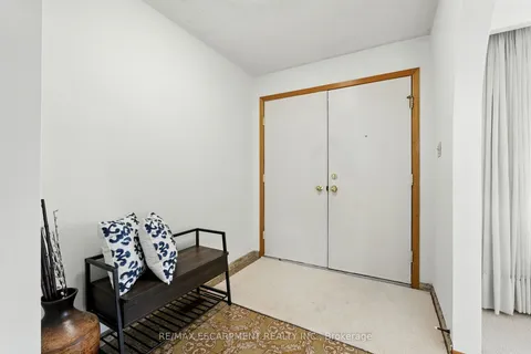 100 Taymall Street, ON L8W 1Z4