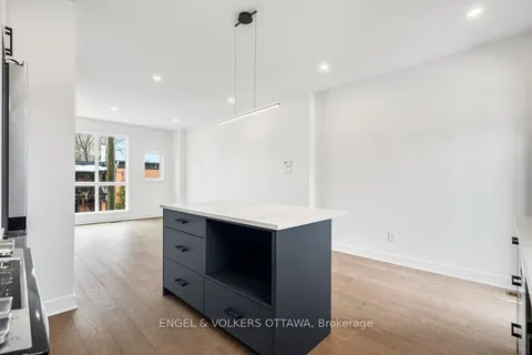 73 Parent Avenue, ON K1N 0E6