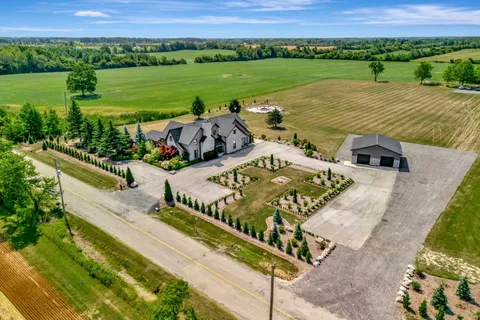 8301 Leeming Road, ON L0R 1W0