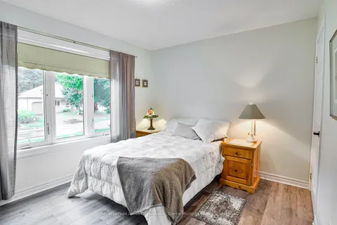 77 Hedgewood Lane, ON P1P 1Z4