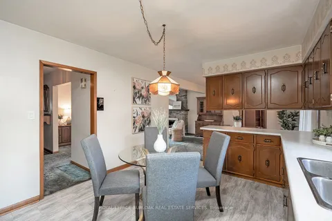 3 White Oaks Avenue, ON N3R 5N7