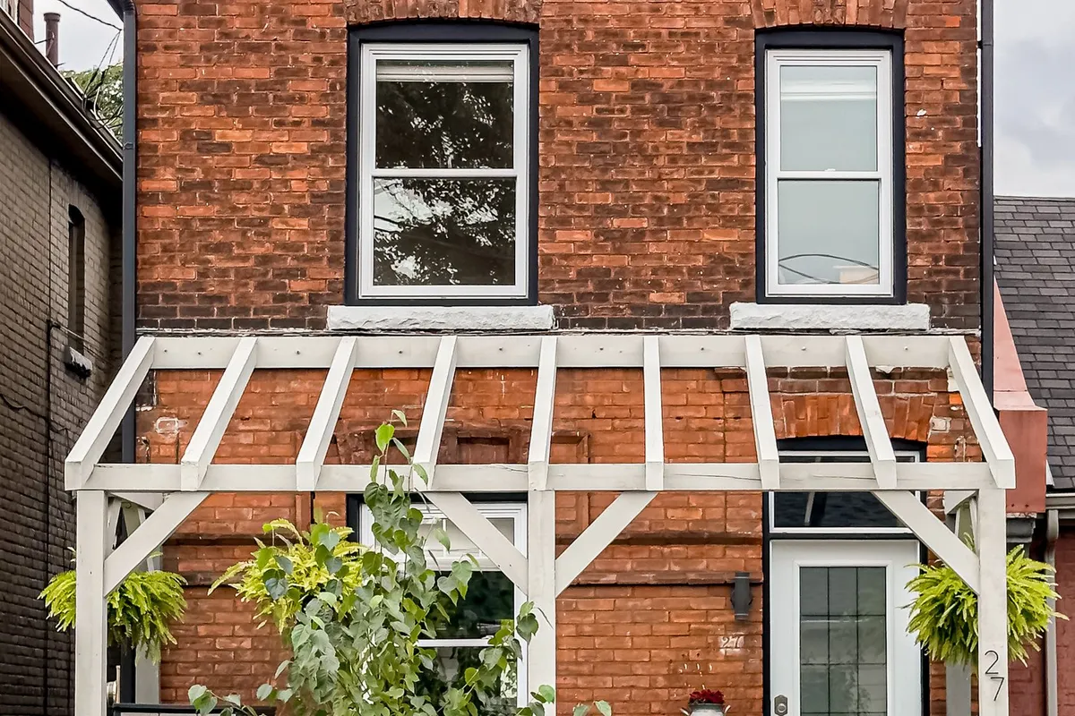 27 Steven Street, ON L8L 5N4