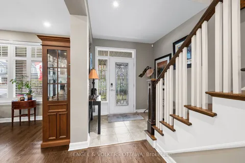 511 Erinwoods Circle, ON K2J 5M5