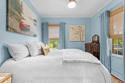 18 ST VINCENT Street, ON N7A 2M6