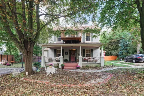 18 ST VINCENT Street, ON N7A 2M6