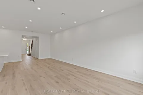 78 Knoll Street, ON L3K 5A6