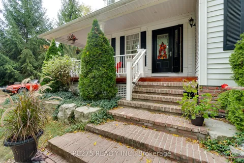 23 Mactavesh Crescent, ON N0M 1G0