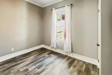 13 Salisbury Avenue, ON N3S 1M6