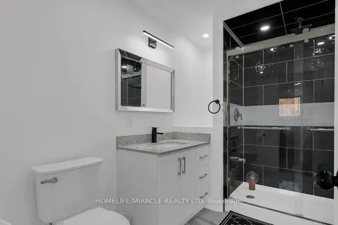 3035 Niagara Parkway, ON L2A 5M4