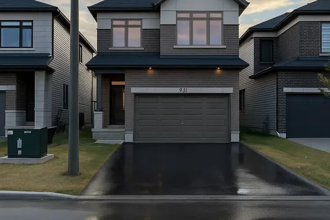 941 BECKTON Heights, ON K2S 2X5