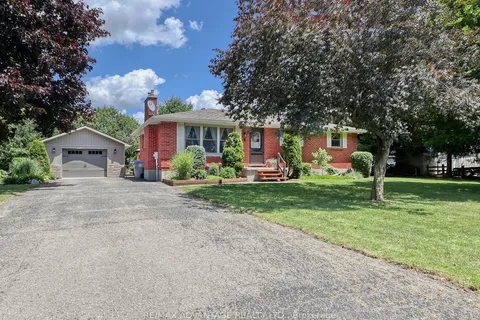 8 East Williams Street, ON N0M 1A0