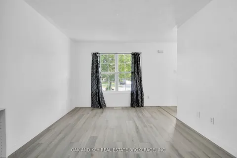 330 FLEMING Drive, ON N5V 4Y6