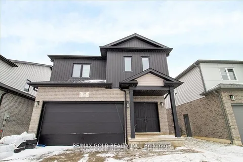 92 Middleton Avenue, ON N6L 1K3