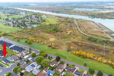 43 Sauer Avenue, ON L3B 0C7