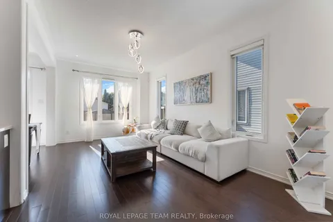 359 Melodie Street, ON K1W 0L8