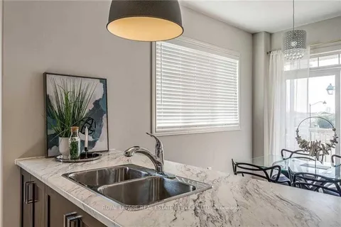 201 Westbank Trail, ON L8J 0H4