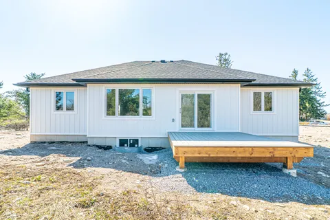 6 Patrick Street, ON K0M 2B0