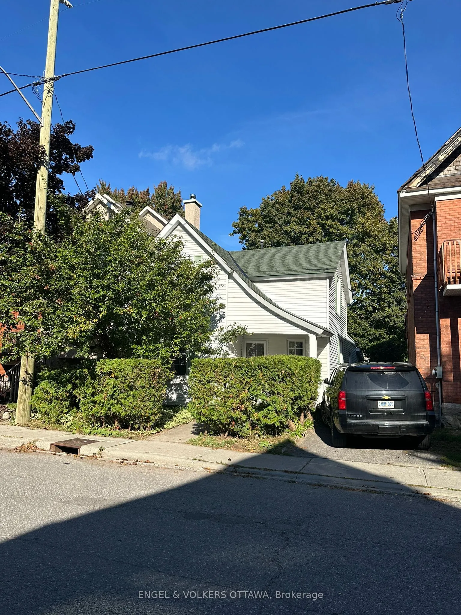 89 Waverley Street, ON K2P 0V1