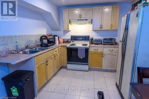 11 Isabel Street, ON K8P 3N4