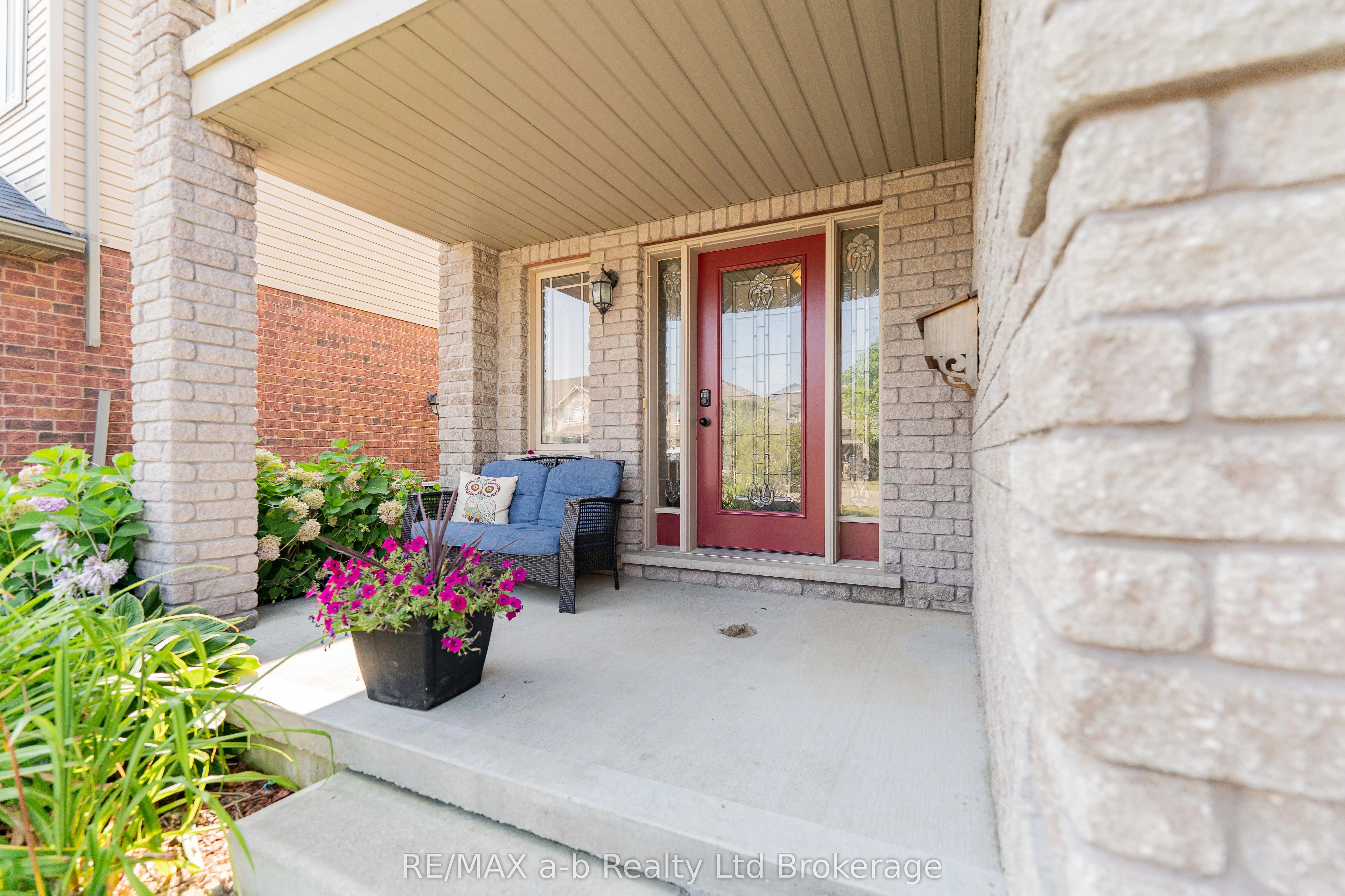 9 Langrell Avenue, ON N4G 5X7