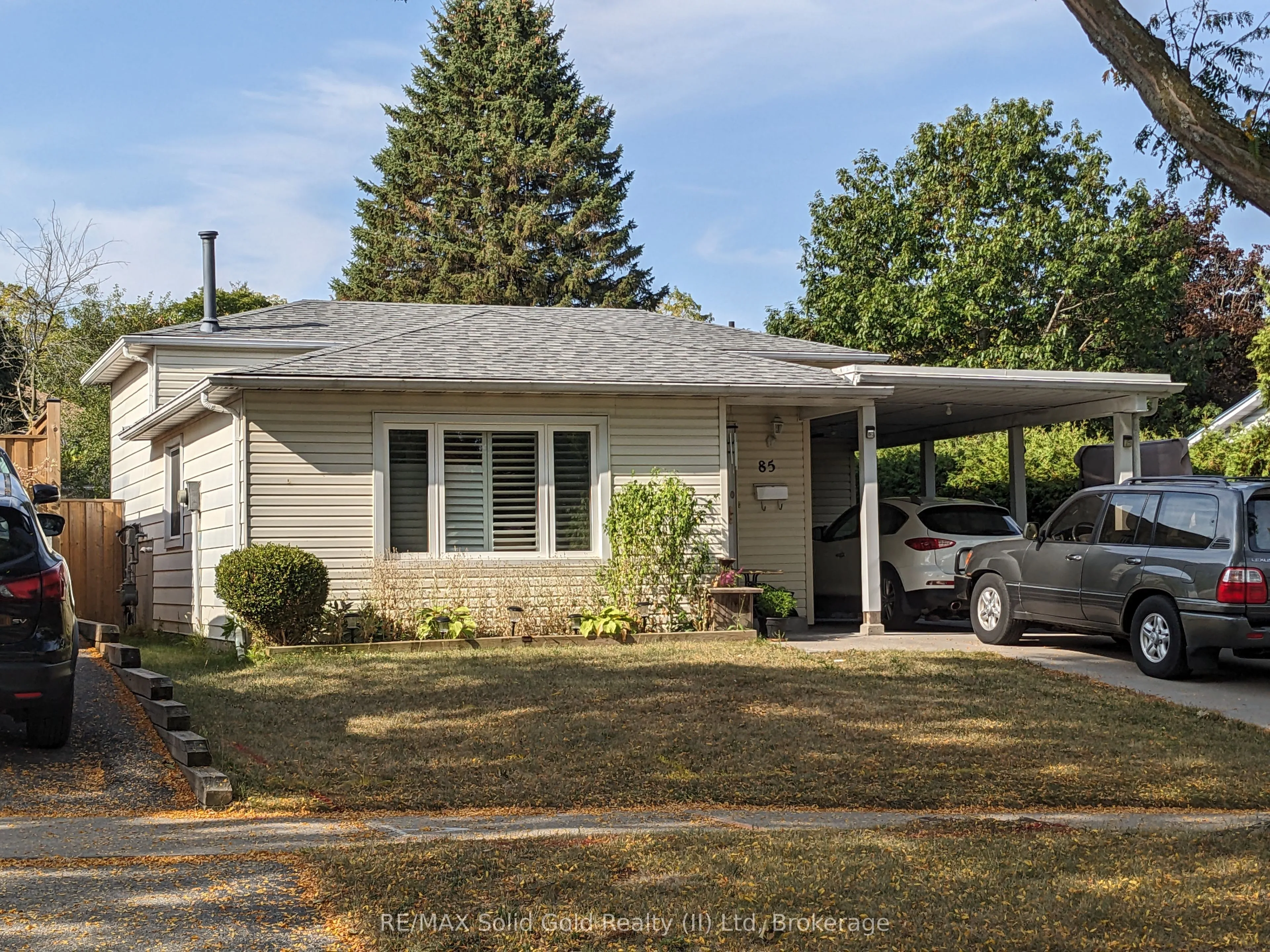 85 Christopher Drive, ON N2J 4J6