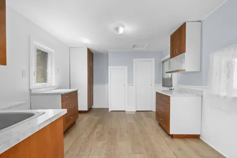 170-172 Blake Street, ON K9A 2K5